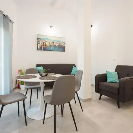 Horizon For 18 People Near With Large Garden And Children Playground *